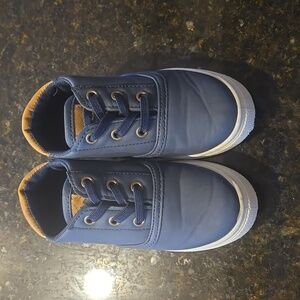 Toddler shoes size 7